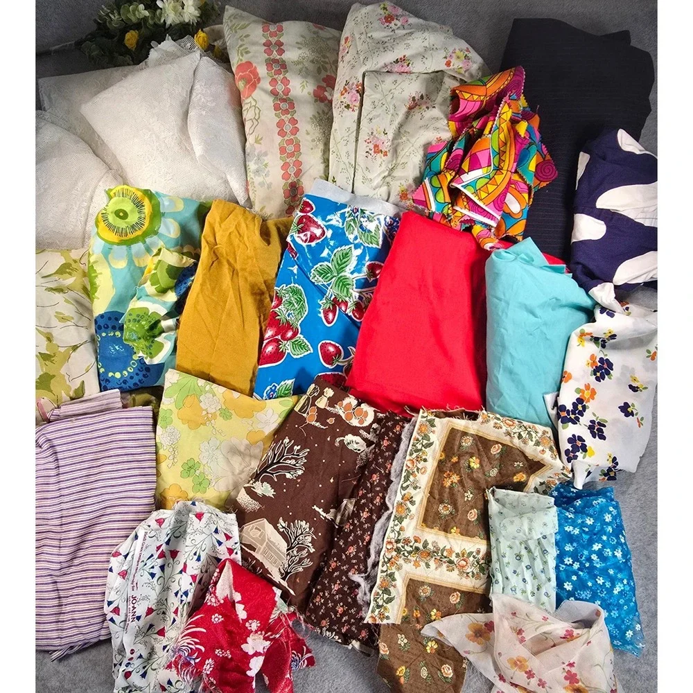 Vintage Fabric Scrap Lot 13lb Floral Lace Mod Retro Cotton Mixed Prints & Sizes